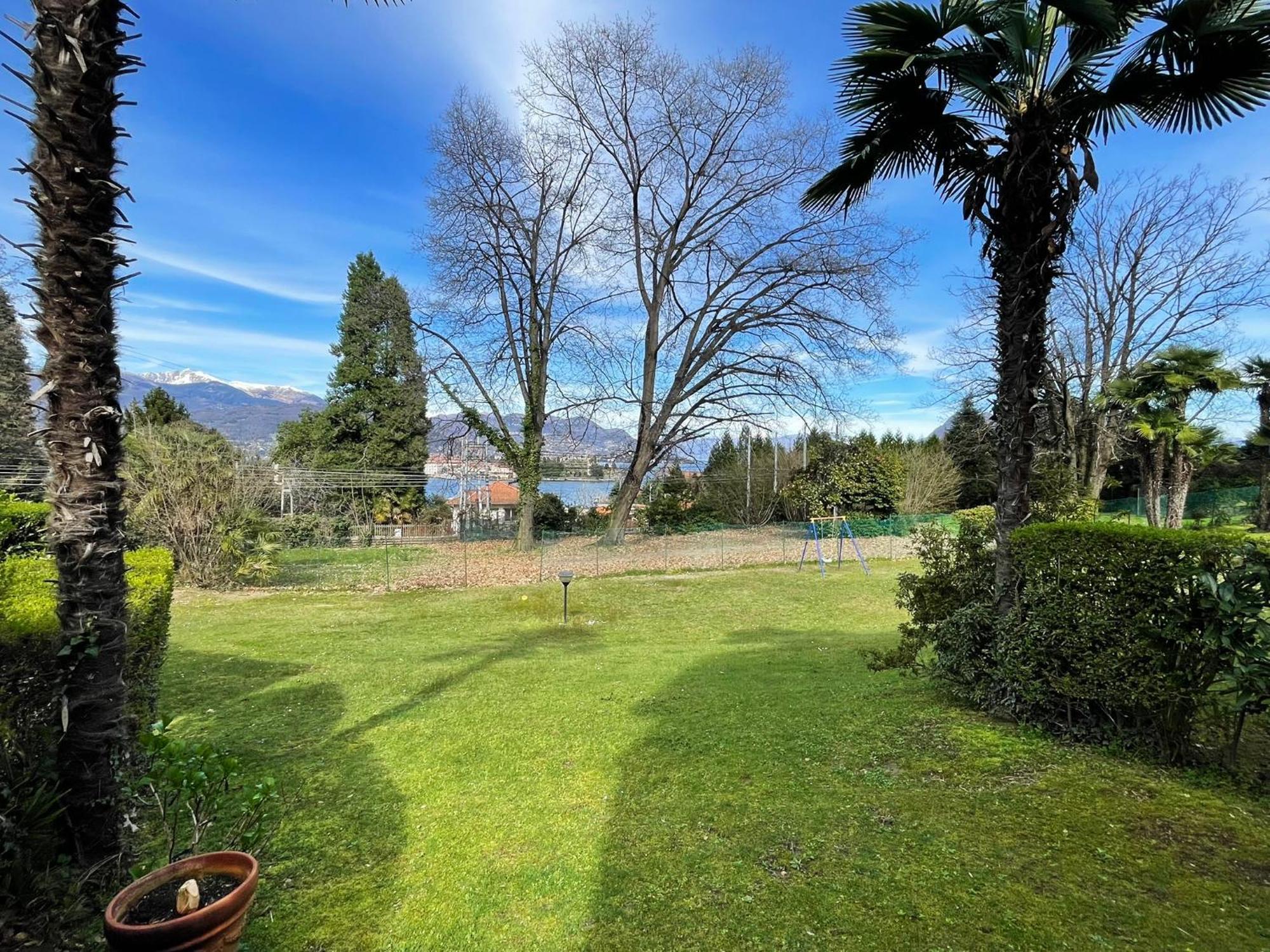 Lovingstresa3 Giardino Del Lago Экстерьер фото